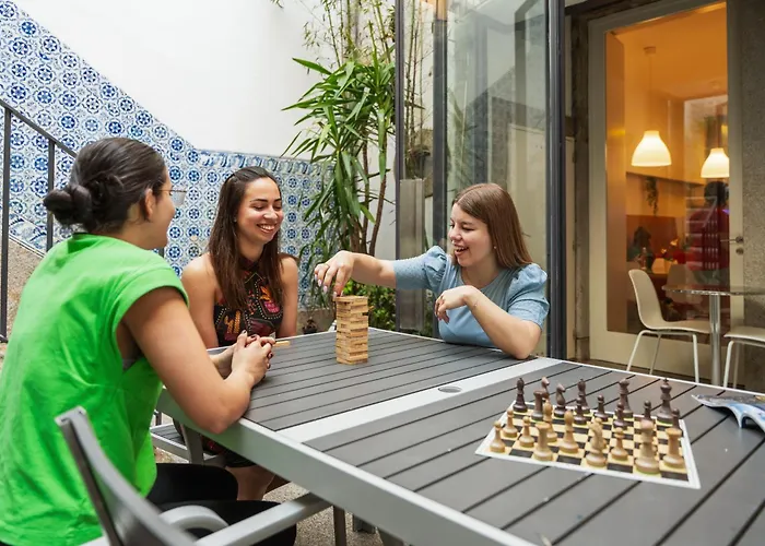 Hostel Lounge & By Host Wise Porto