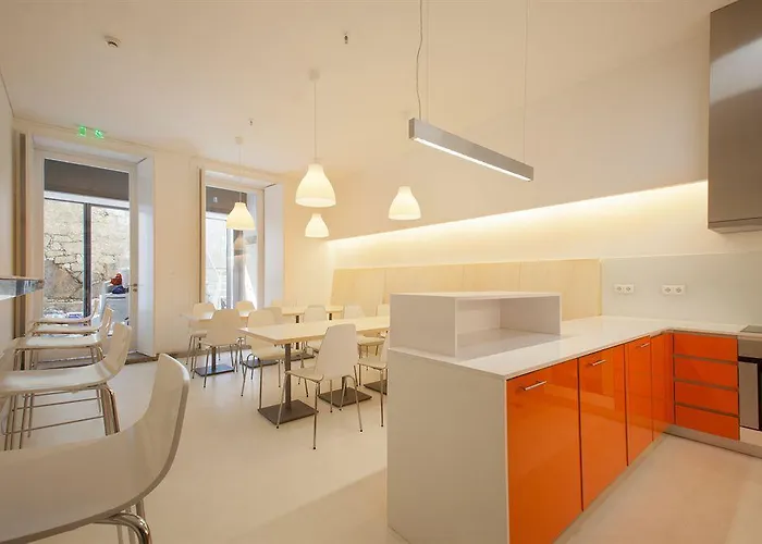 Lounge & By Host Wise *