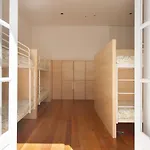 Hostel Lounge & By Host Wise Porto