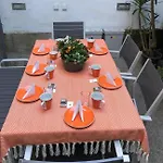 Lounge & By Host Wise Oporto