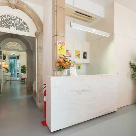 Lounge & By Host Wise 旅馆