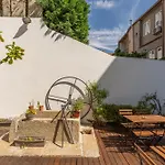 Lounge & By Host Wise *