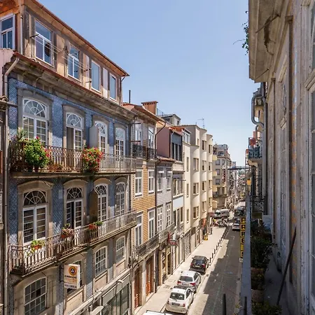 Lounge & By Host Wise Hostal Oporto