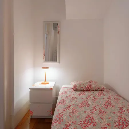 Hostel Lounge & By Host Wise Porto