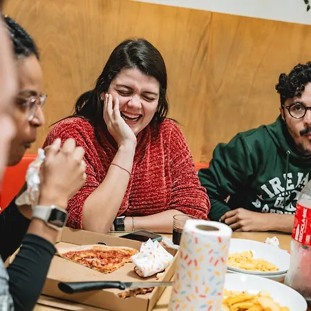 Lounge & By Host Wise