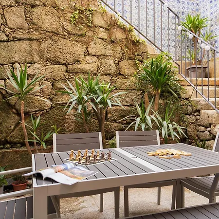 Lounge & By Host Wise Hostel Porto