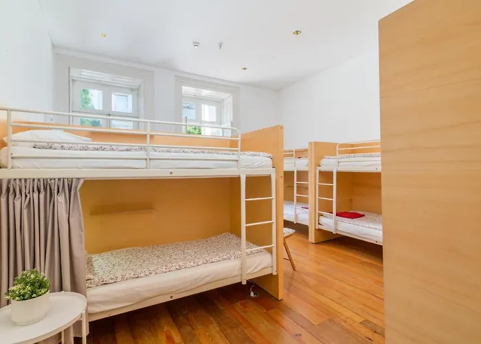 Lounge & By Host Wise * Porto