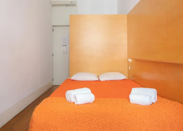 Hostel Lounge & By Host Wise Porto