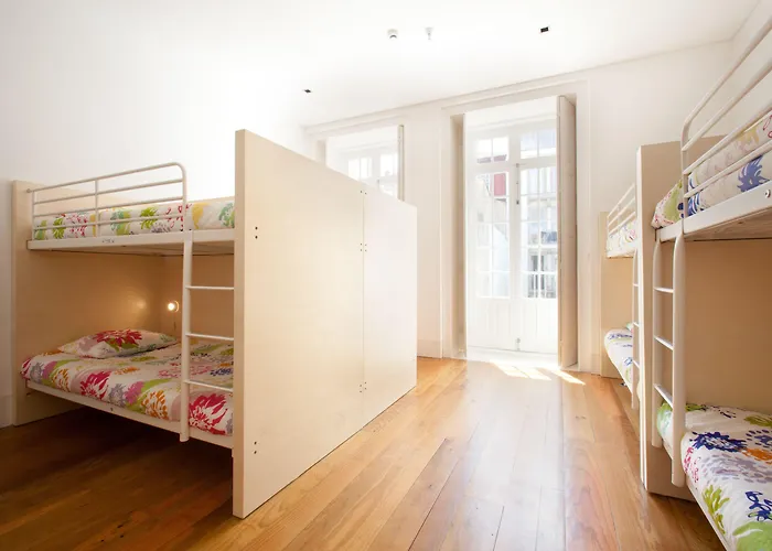 Lounge & By Host Wise Hostel Porto