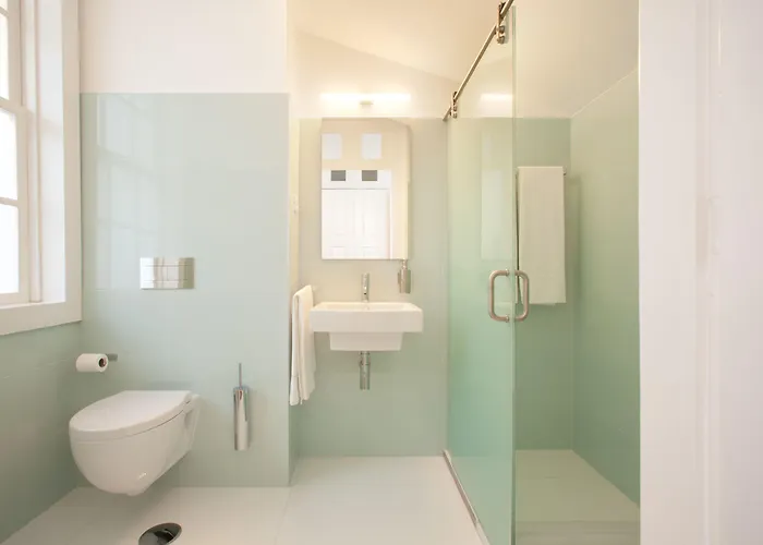 Lounge & By Host Wise *