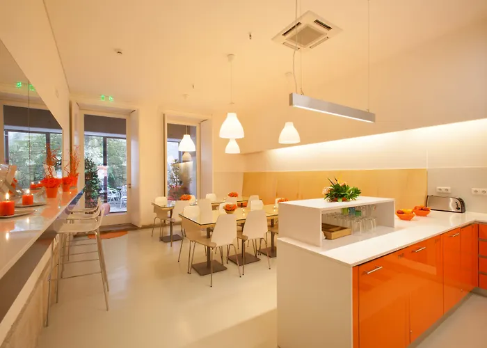 Lounge & By Host Wise *