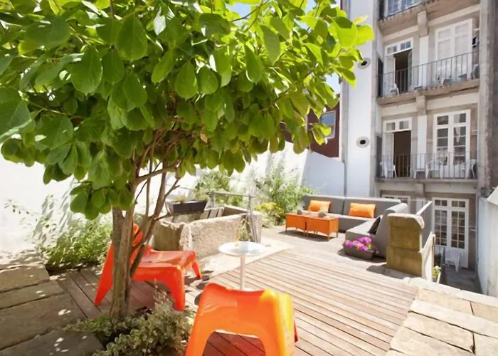 Lounge & By Host Wise Oporto