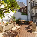 Lounge & By Host Wise 波尔图