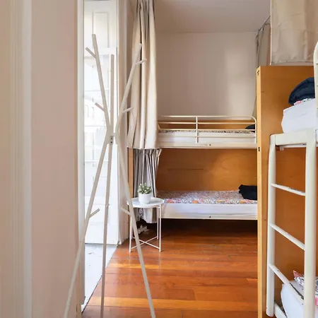 Lounge & By Host Wise Porto