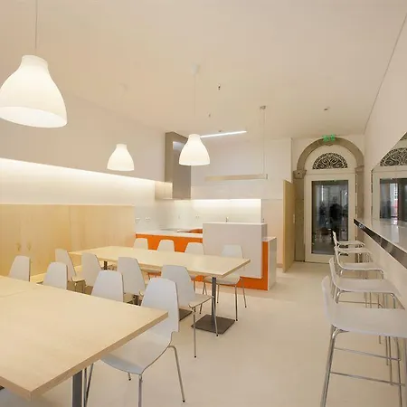 Lounge & By Host Wise Albergue *