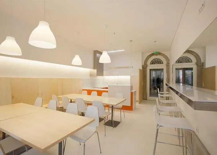 Lounge & By Host Wise Ostello *