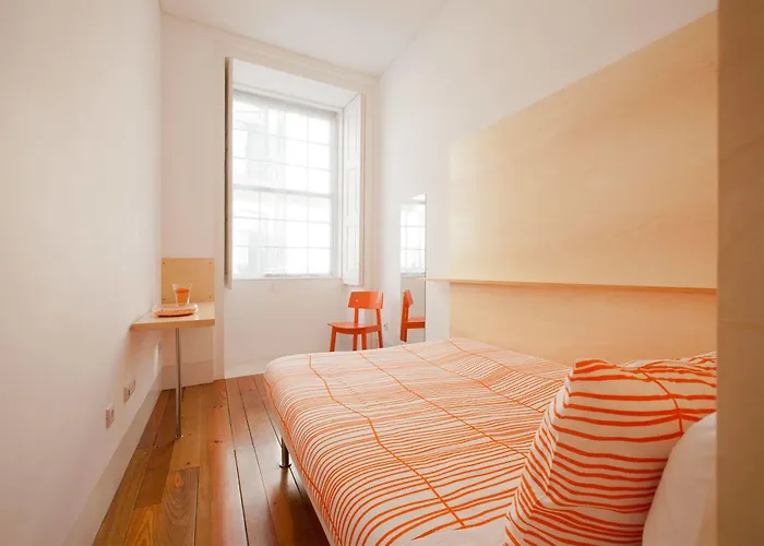 Lounge & By Host Wise * Oporto