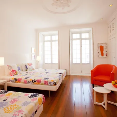 Albergue Lounge & By Host Wise